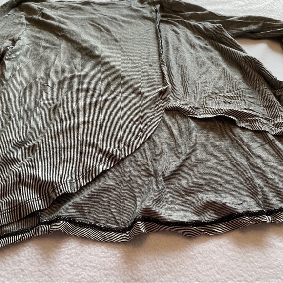 Calvin Klein Long Sleeve - Picture 5 of 5